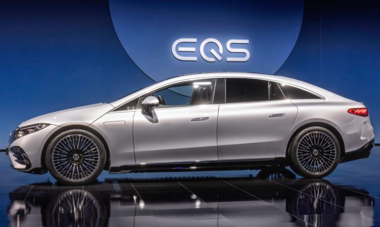 מרצדס EQS. מכונית יוקרתית חשמלית
