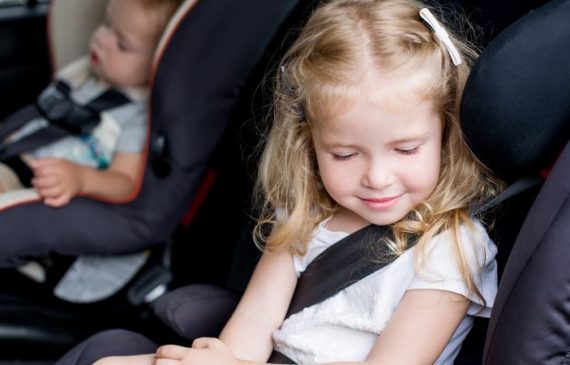 בטיחות מעל לכל: שאלות חשובות וטיפים בנושא בטיחות ילדים ברכב